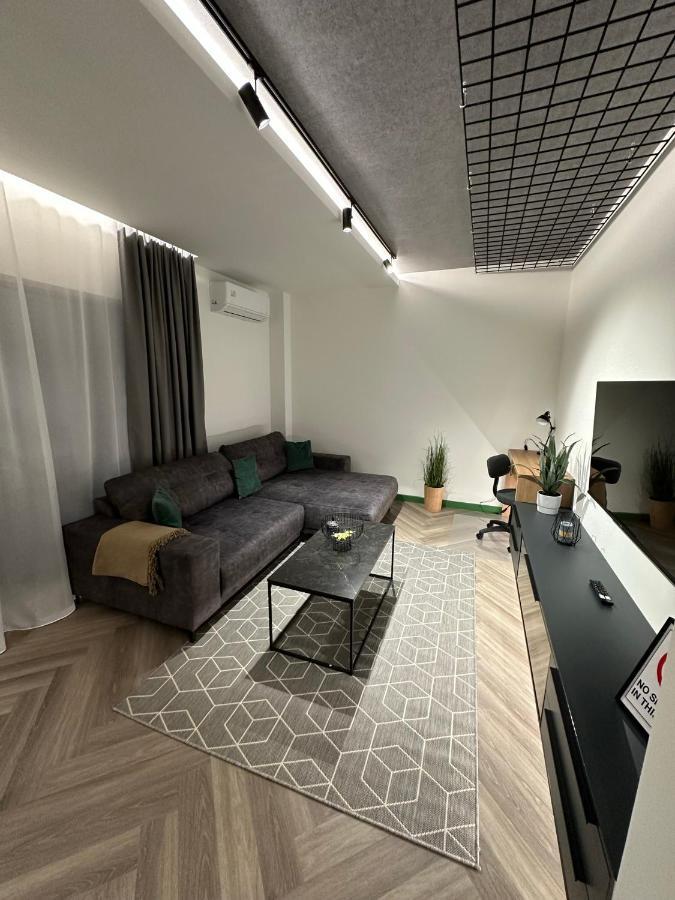 Luxury By The Lake Ap 28 Sibiu Ngoại thất bức ảnh