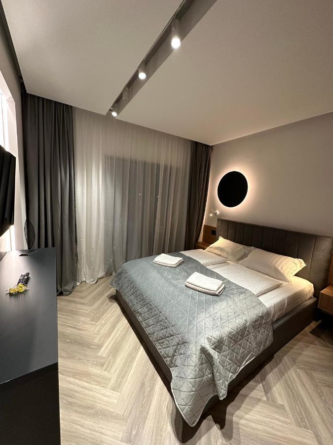 Luxury By The Lake Ap 28 Sibiu Ngoại thất bức ảnh