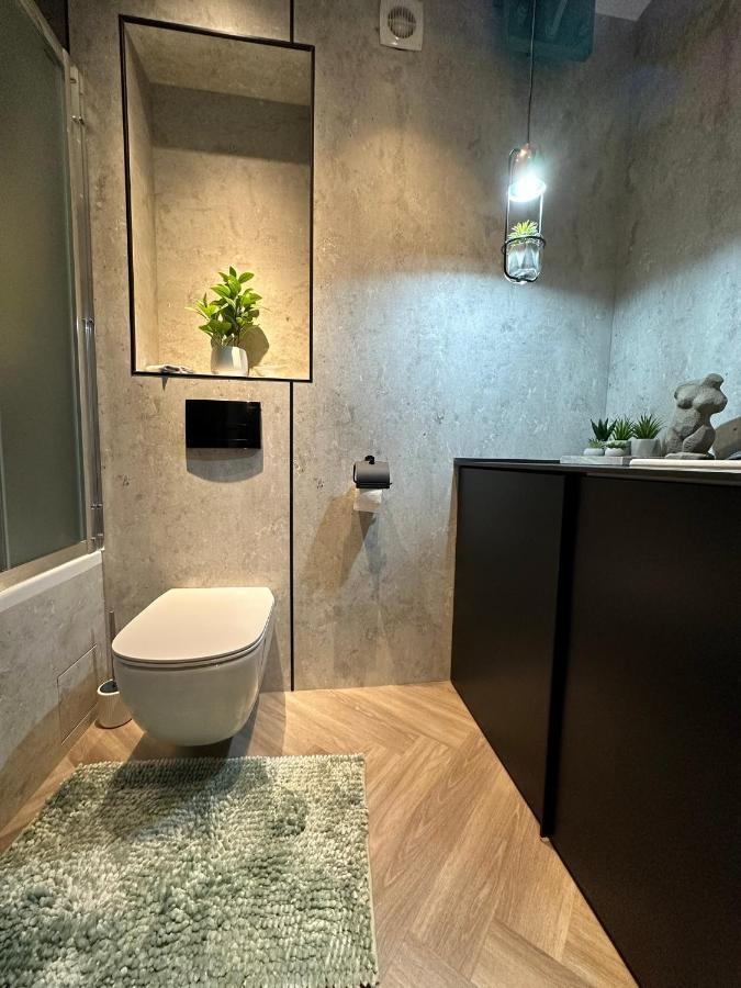 Luxury By The Lake Ap 28 Sibiu Ngoại thất bức ảnh